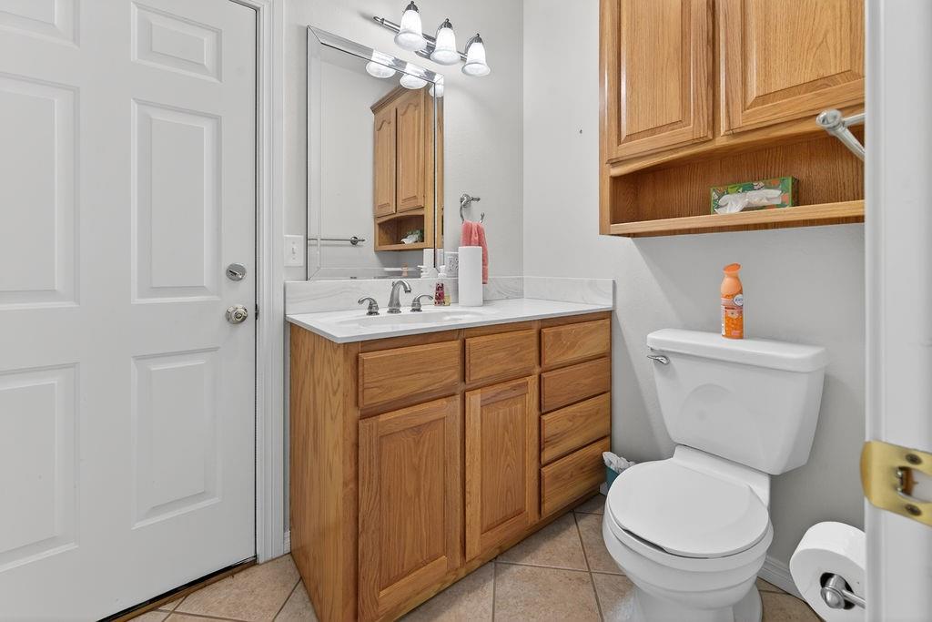 2436 Lakefront Shores Road Property Photo 21