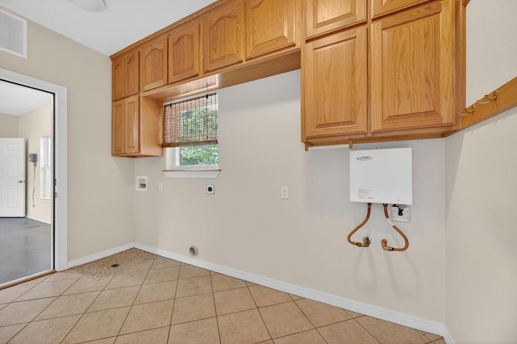 2436 Lakefront Shores Road Property Photo 22