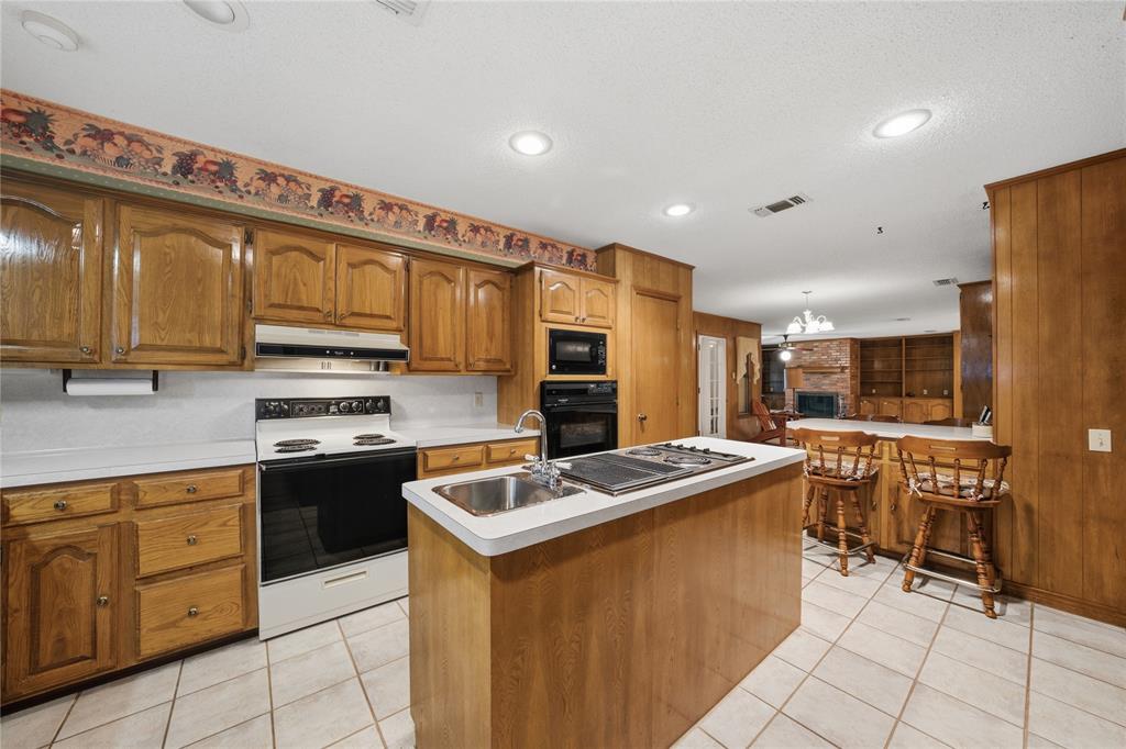 17804 Cr 4235 Property Photo 7