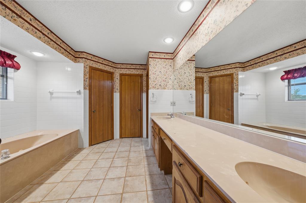 17804 Cr 4235 Property Photo 19