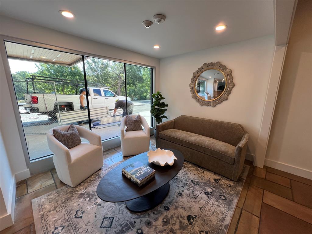 3883 Turtle Creek Boulevard 2010 Property Photo 1