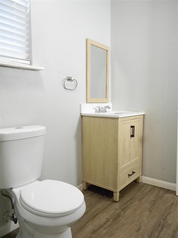 2320 S Denley Drive Property Photo 5