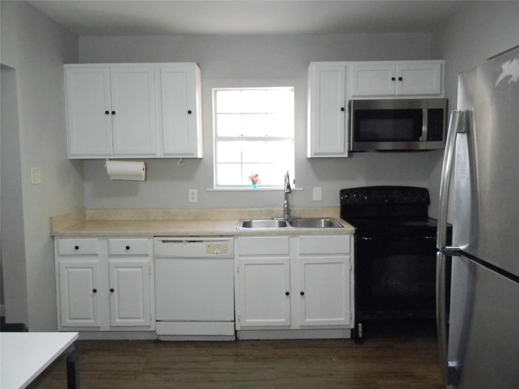 2320 S Denley Drive Property Photo 9