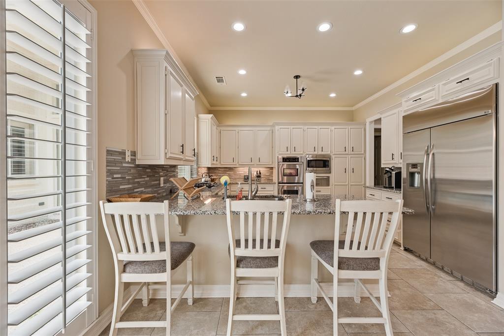 4612 Saxon Drive Property Photo 11