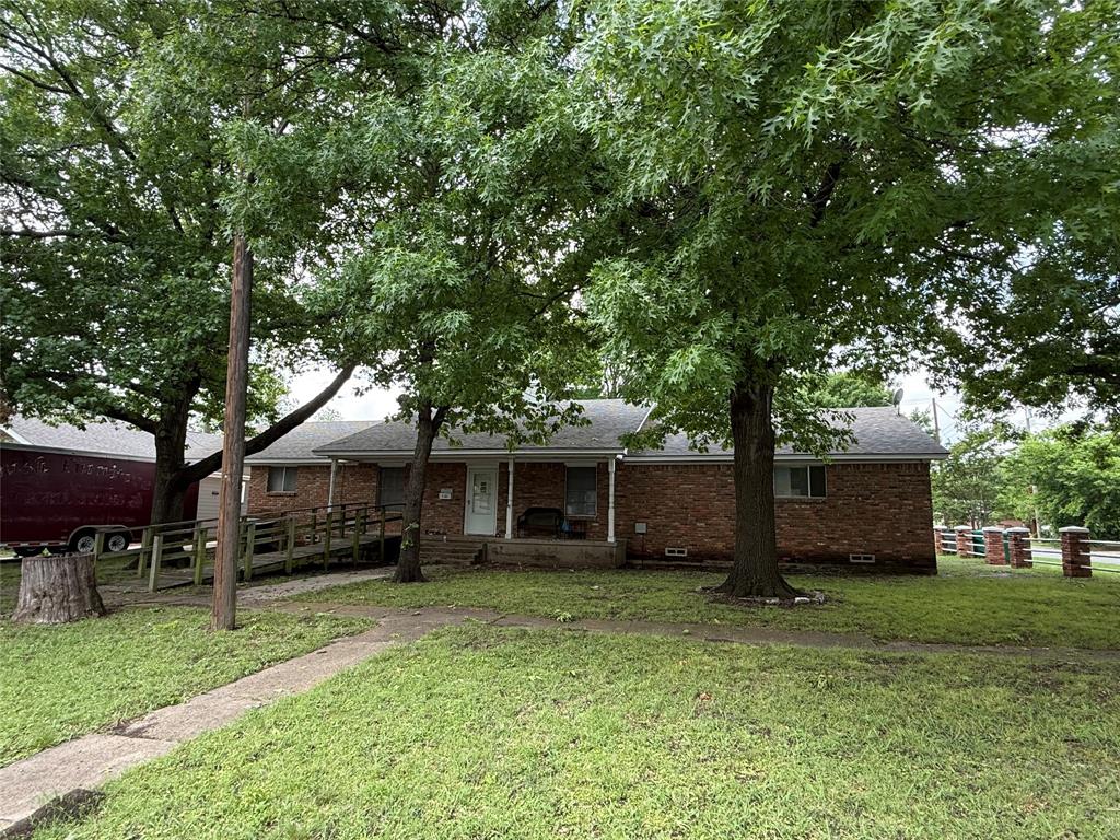 320 N Cleveland Avenue Property Photo 2