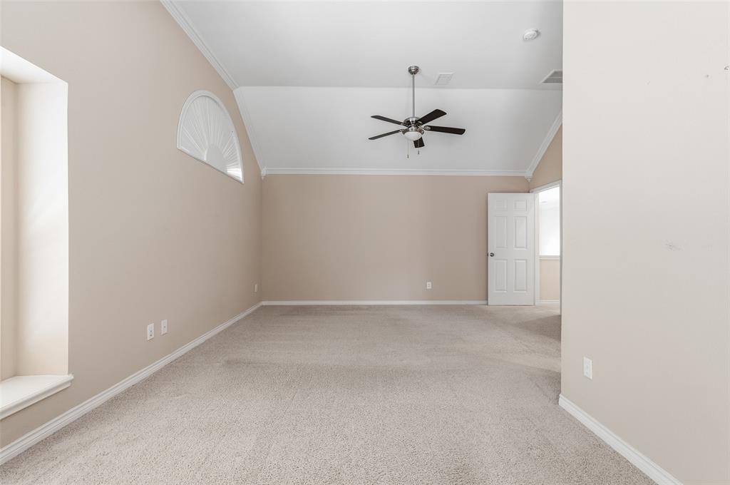 2741 Barrington Drive Property Photo 3
