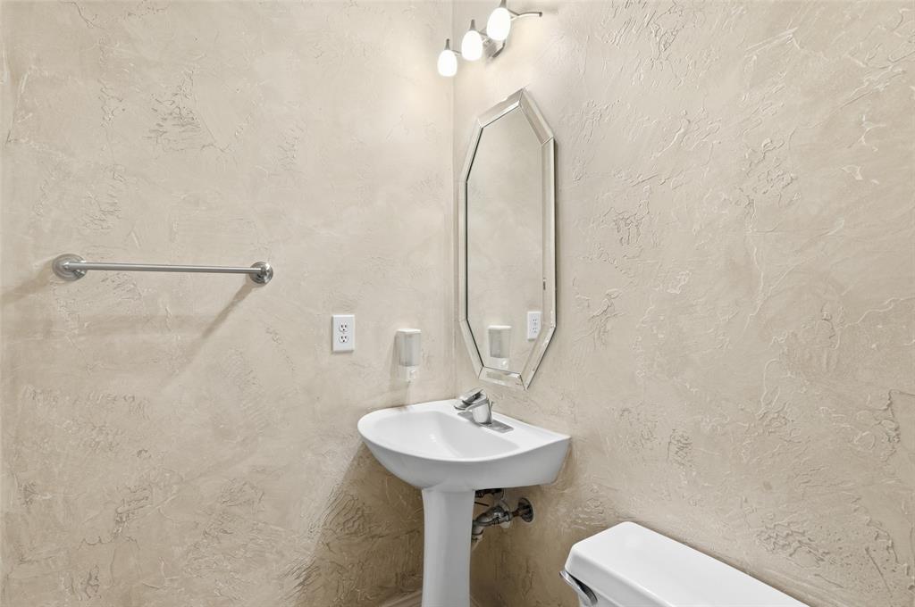 2741 Barrington Drive Property Photo 16