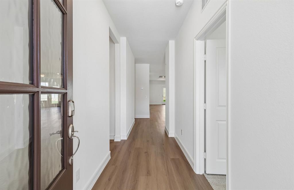 8713 Leafy Lane Property Photo 2