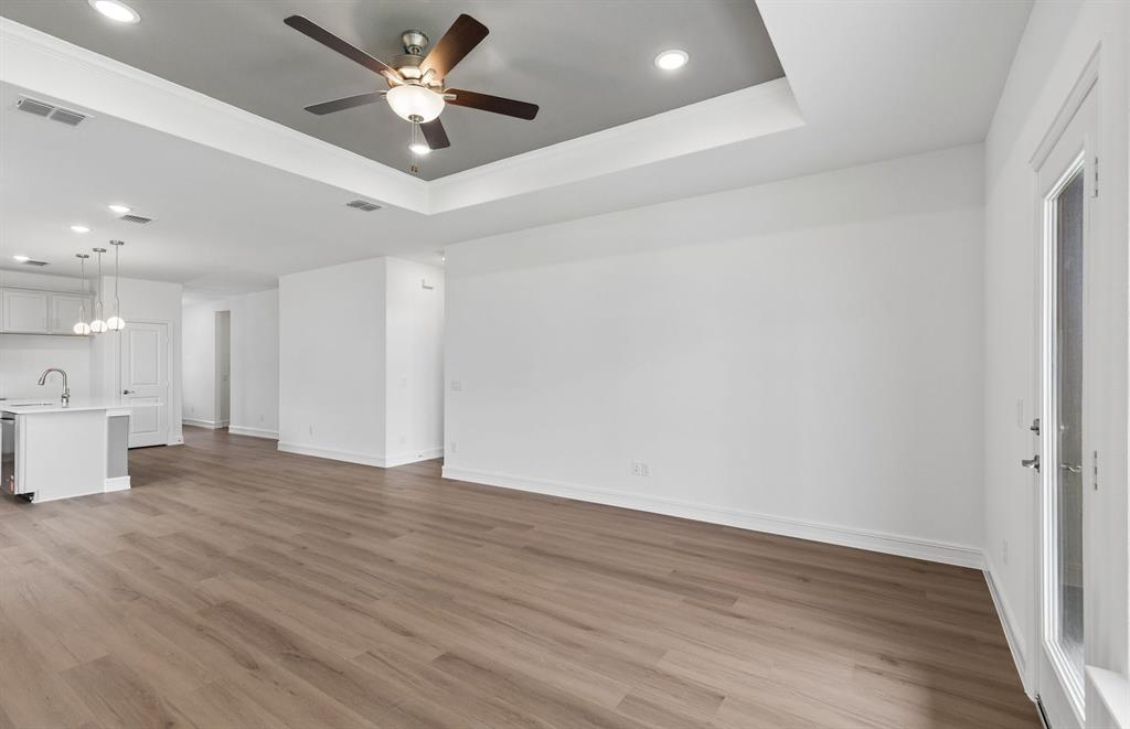 8713 Leafy Lane Property Photo 7