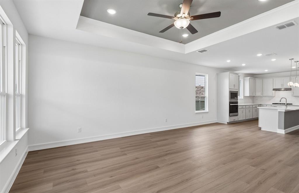 8713 Leafy Lane Property Photo 8