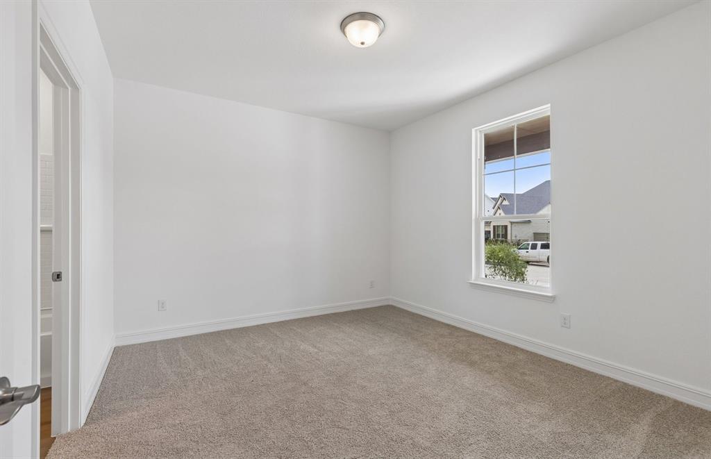8713 Leafy Lane Property Photo 14