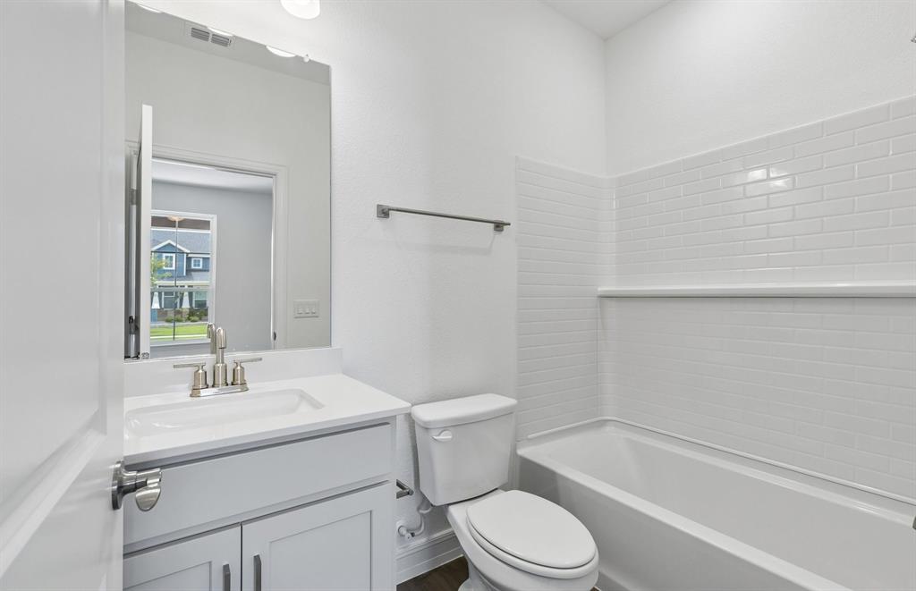 8713 Leafy Lane Property Photo 15
