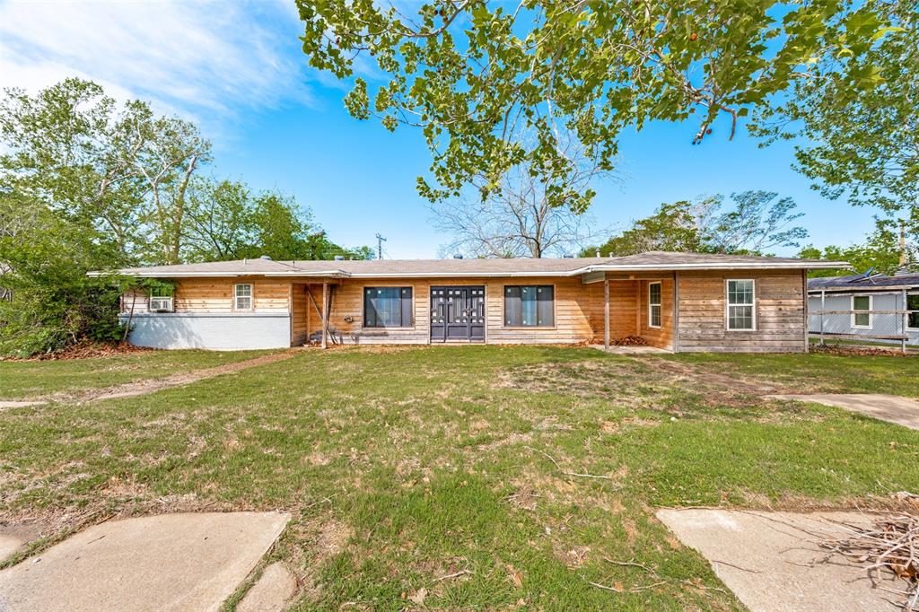 17 Macarthur Drive Property Photo 1