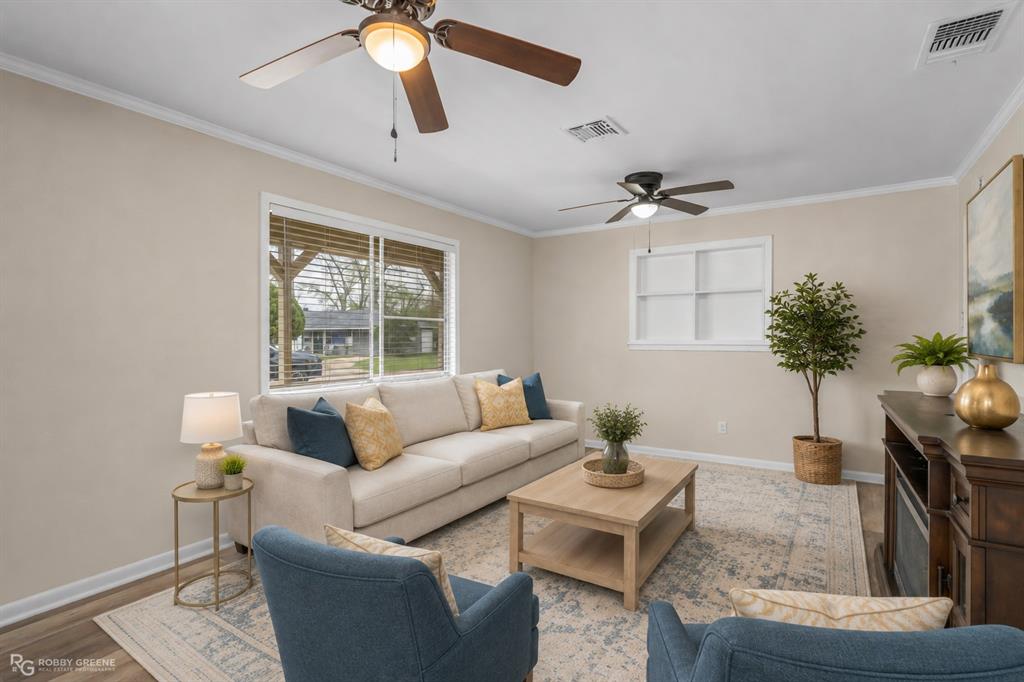 4217 Logan Street Property Photo 5