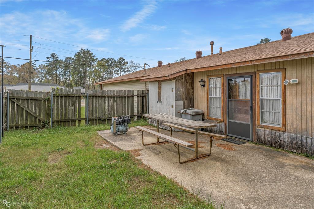 1104 Doctors Property Photo 6