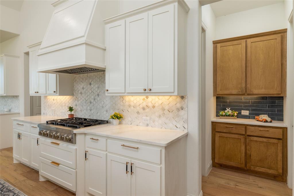 2037 Waterleaf Road Property Photo 10