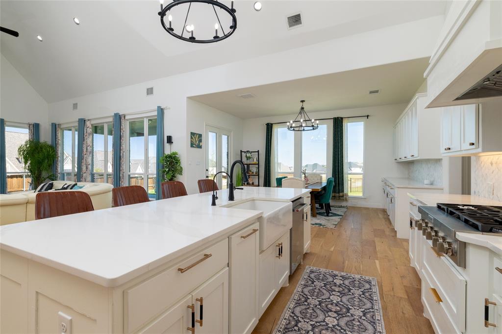 2037 Waterleaf Road Property Photo 11