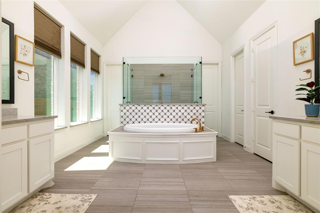 2037 Waterleaf Road Property Photo 15