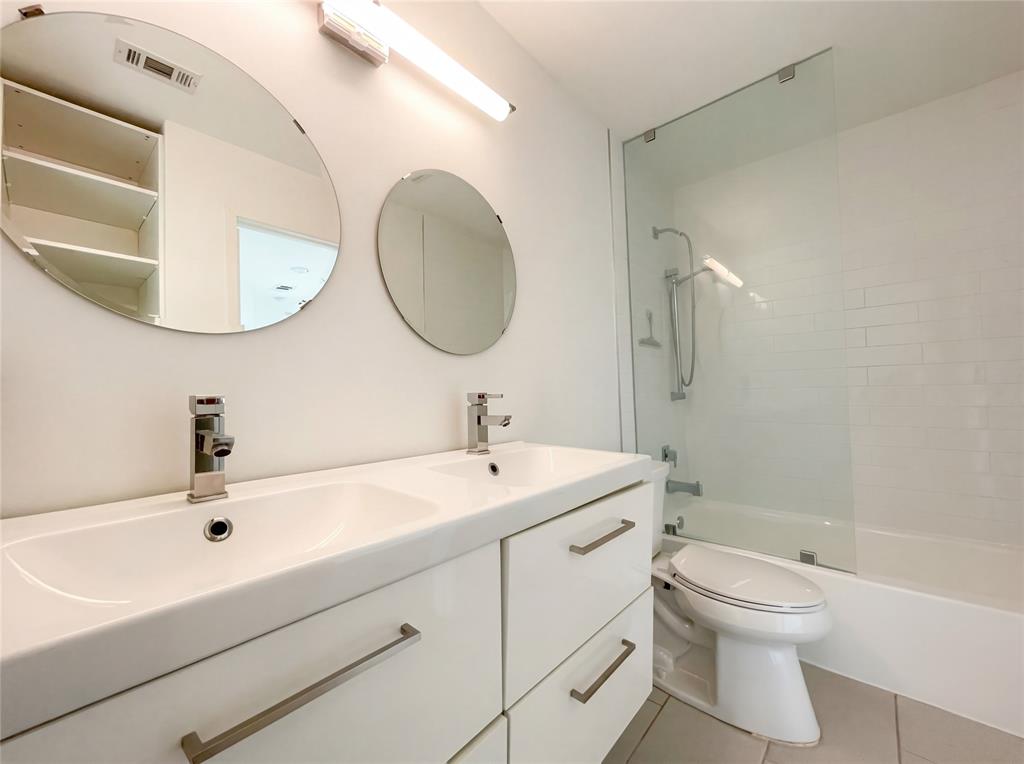 7121 Winding Creek Road Property Photo 8