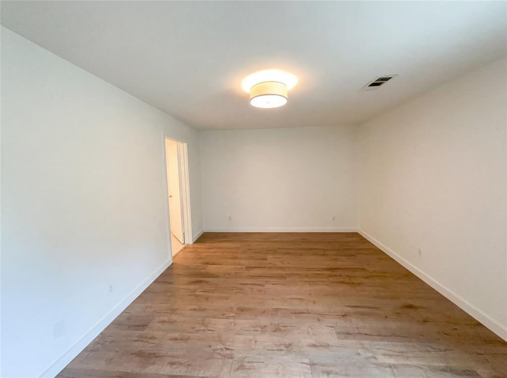 7121 Winding Creek Road Property Photo 10