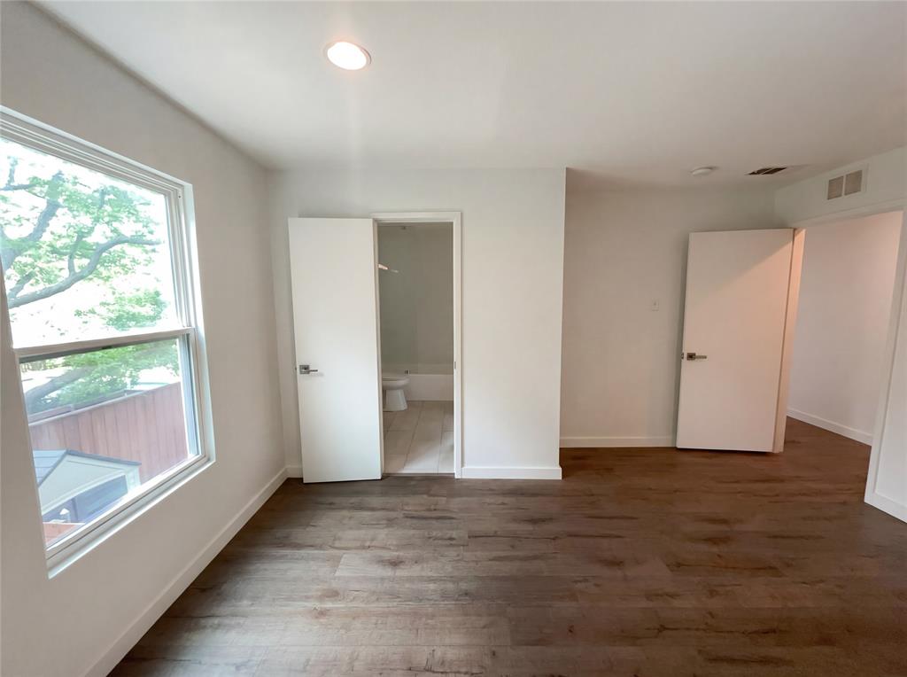 7121 Winding Creek Road Property Photo 12