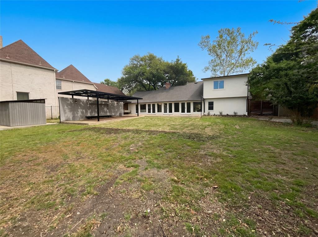 7121 Winding Creek Road Property Photo 22