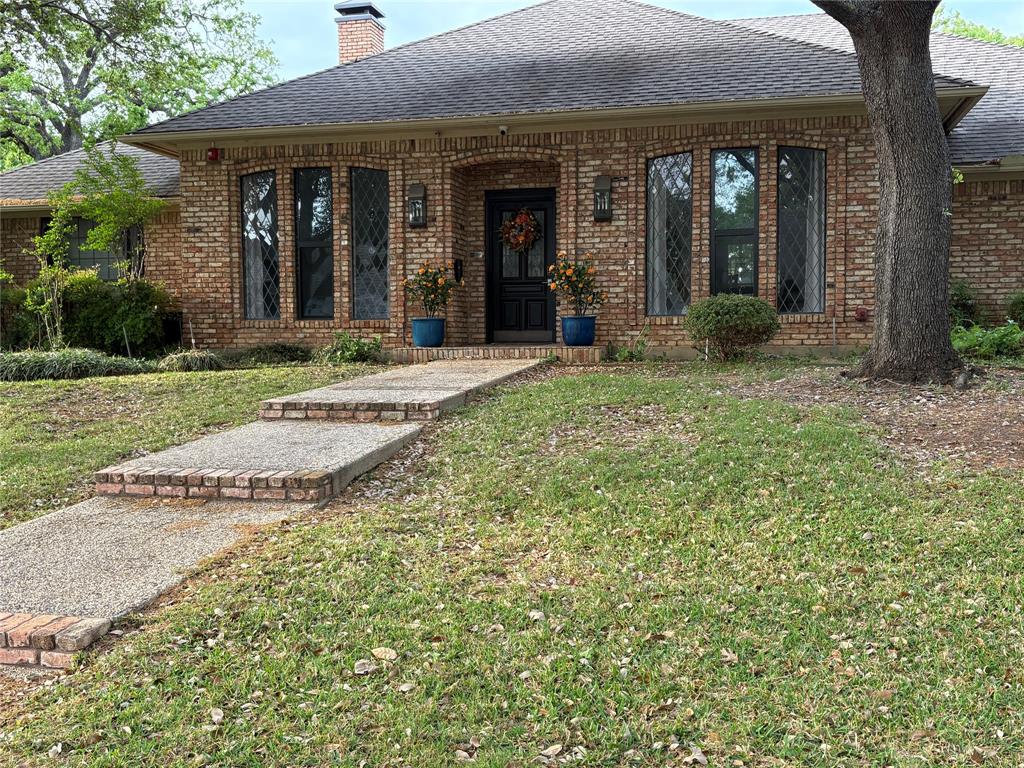 715 Buttermilk Drive Property Photo 1