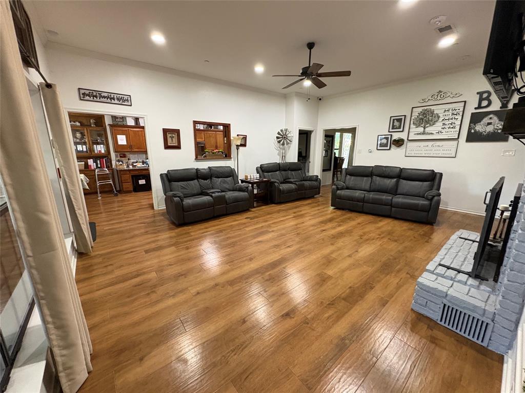 715 Buttermilk Drive Property Photo 10