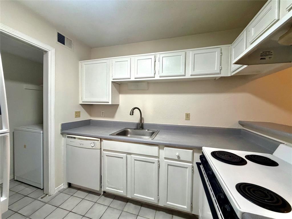 18333 Roehampton Drive 624 Property Photo 20
