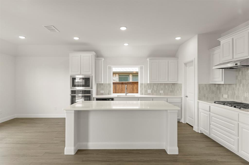 801 Trinity Street Property Photo 6