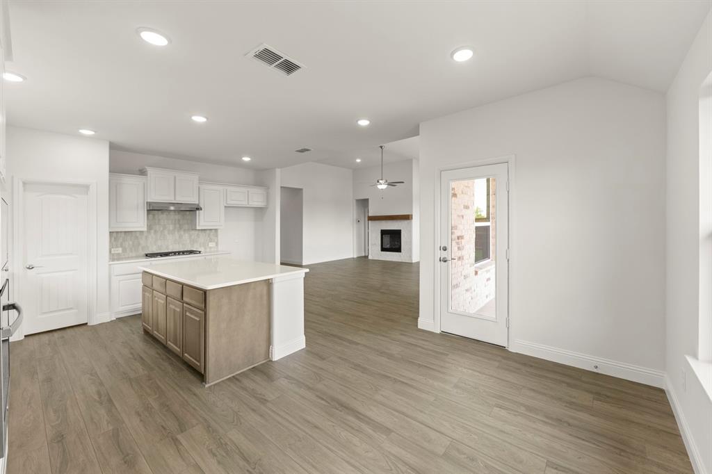 801 Trinity Street Property Photo 11