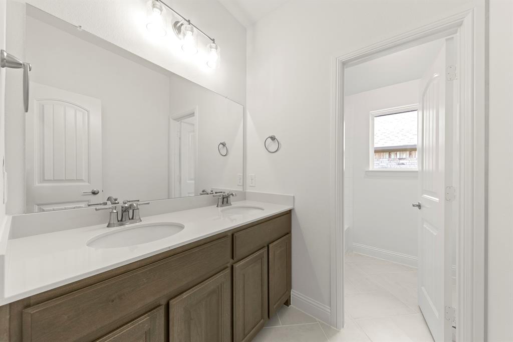 801 Trinity Street Property Photo 21