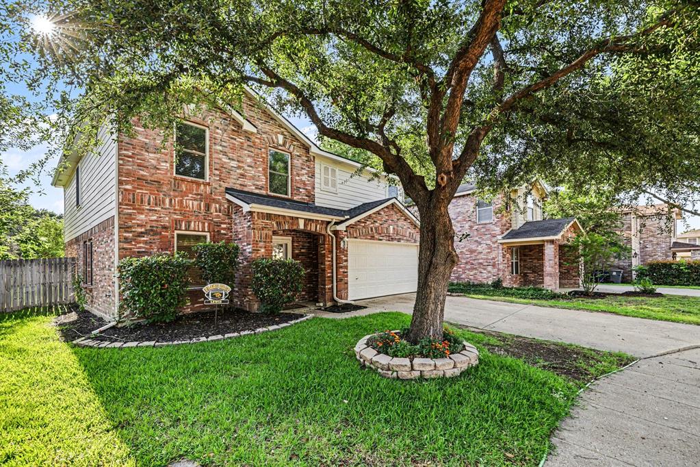 4030 Holly Leaf Court Property Photo 3