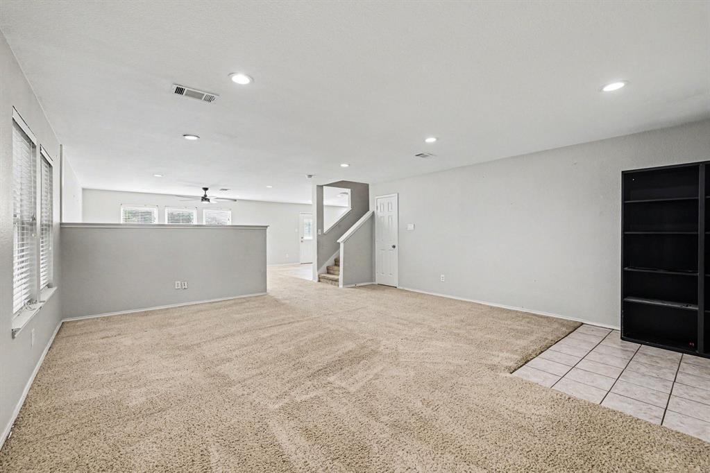 4030 Holly Leaf Court Property Photo 9