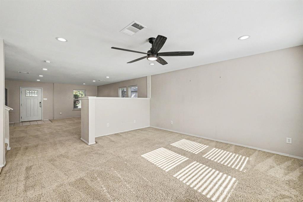 4030 Holly Leaf Court Property Photo 11