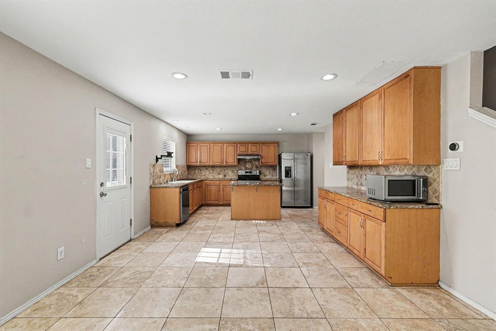 4030 Holly Leaf Court Property Photo 13