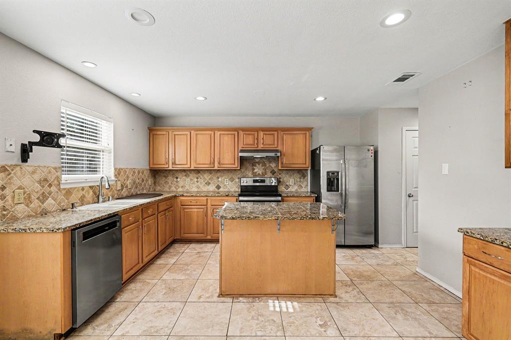 4030 Holly Leaf Court Property Photo 14