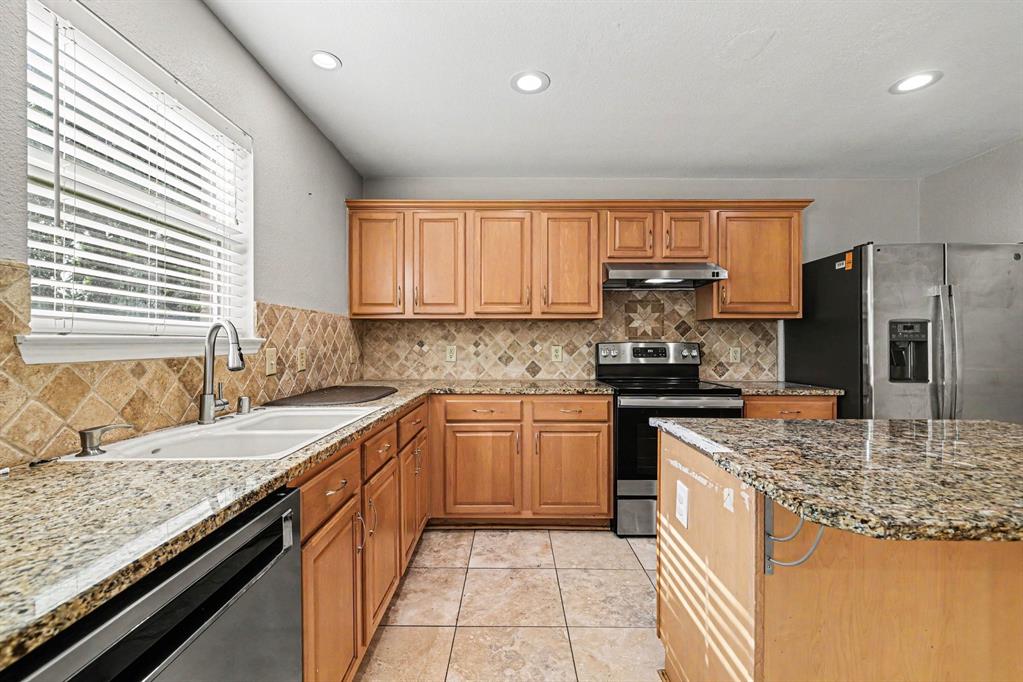 4030 Holly Leaf Court Property Photo 16