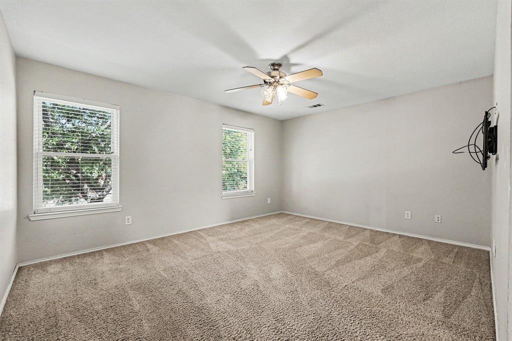 4030 Holly Leaf Court Property Photo 26