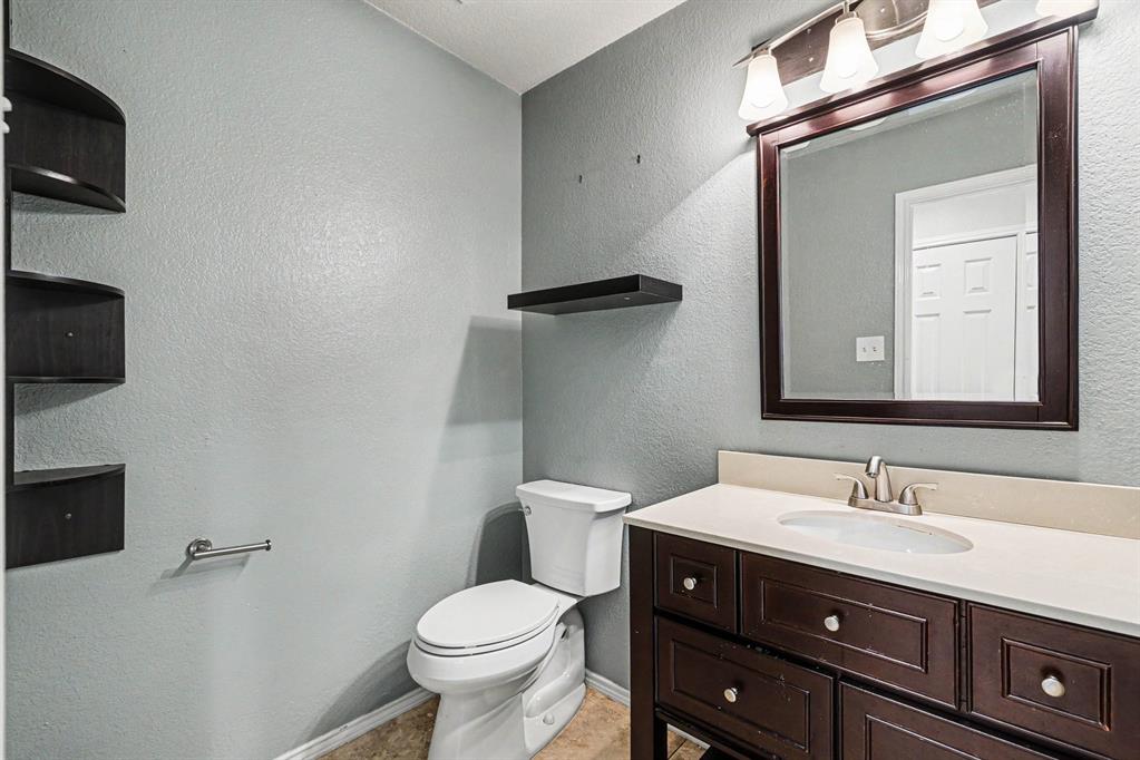 4030 Holly Leaf Court Property Photo 34