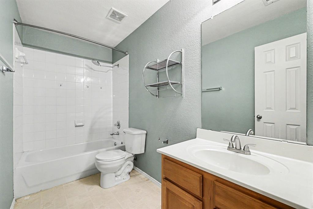 4030 Holly Leaf Court Property Photo 36