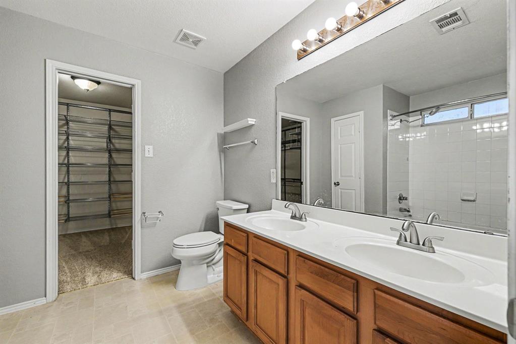 4030 Holly Leaf Court Property Photo 37