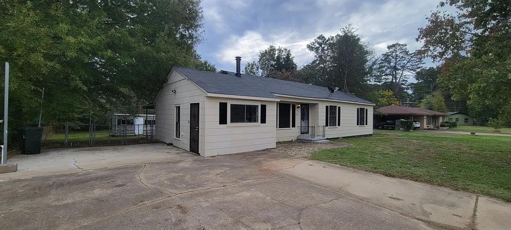 8921 Ferndale Lane Property Photo 1