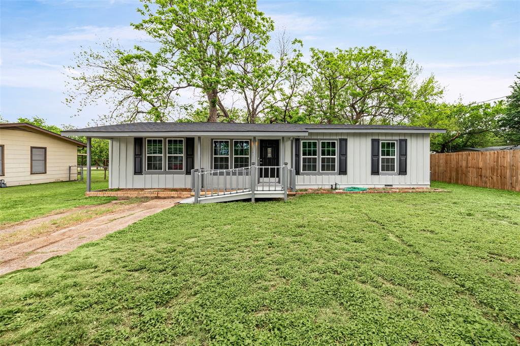 203 S Lancaster Street Property Photo 2