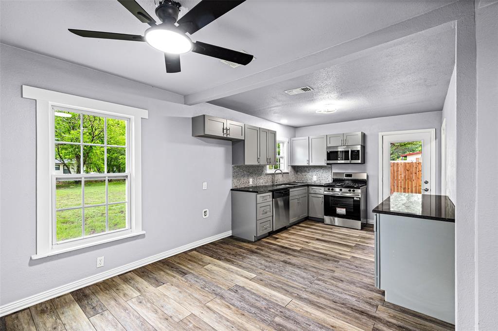 203 S Lancaster Street Property Photo 9