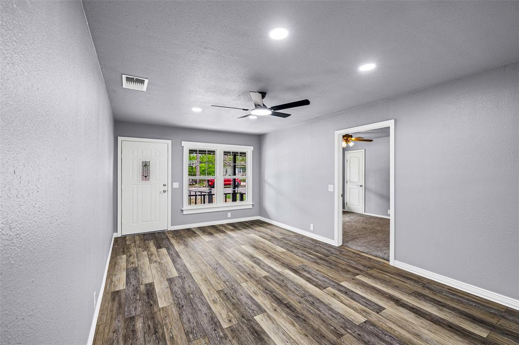 203 S Lancaster Street Property Photo 16