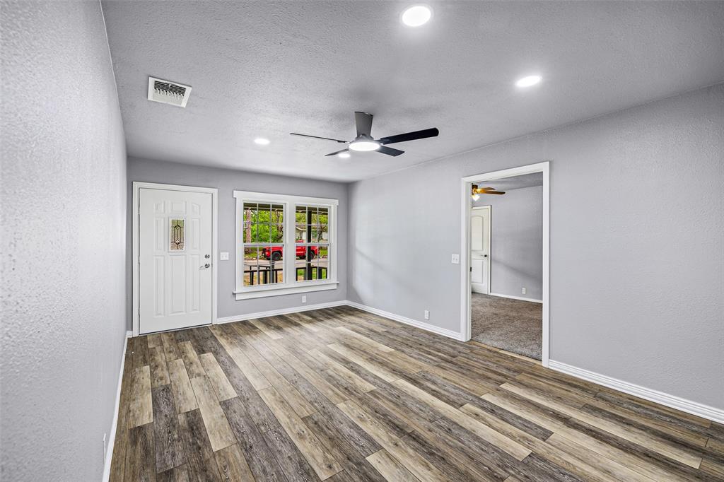 203 S Lancaster Street Property Photo 18