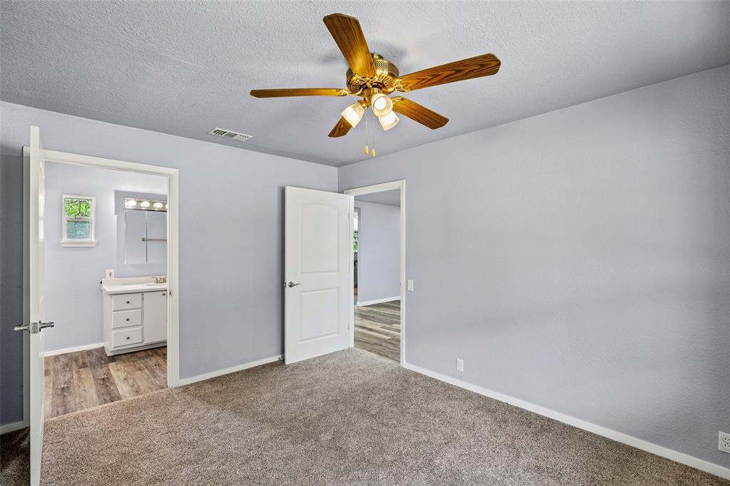 203 S Lancaster Street Property Photo 20