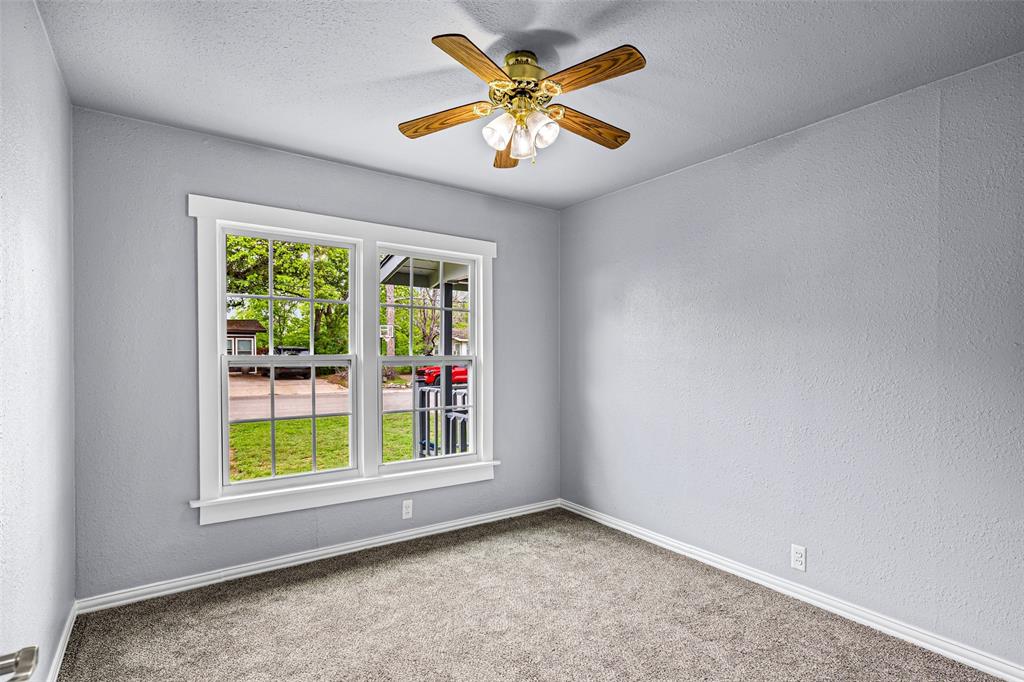 203 S Lancaster Street Property Photo 25