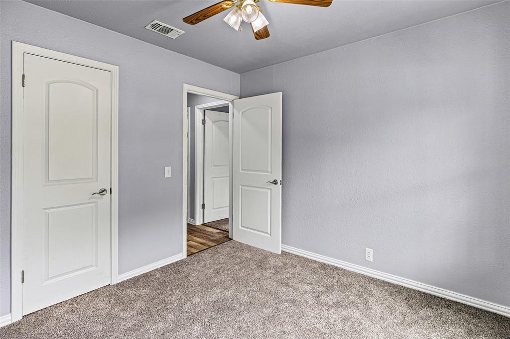 203 S Lancaster Street Property Photo 26